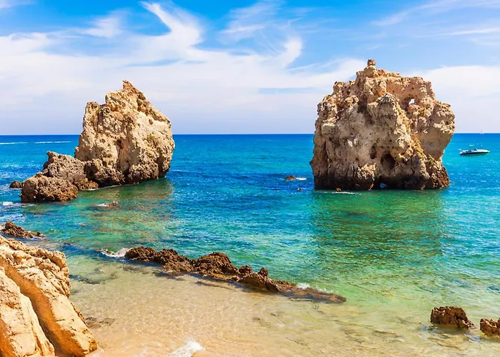 Ocean Breeze Rooms, 3*